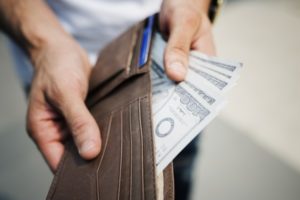 стоимость госпошлины на замену водительского удостоверения 