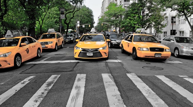 Дистанция между автомобилями по ПДД в метрах