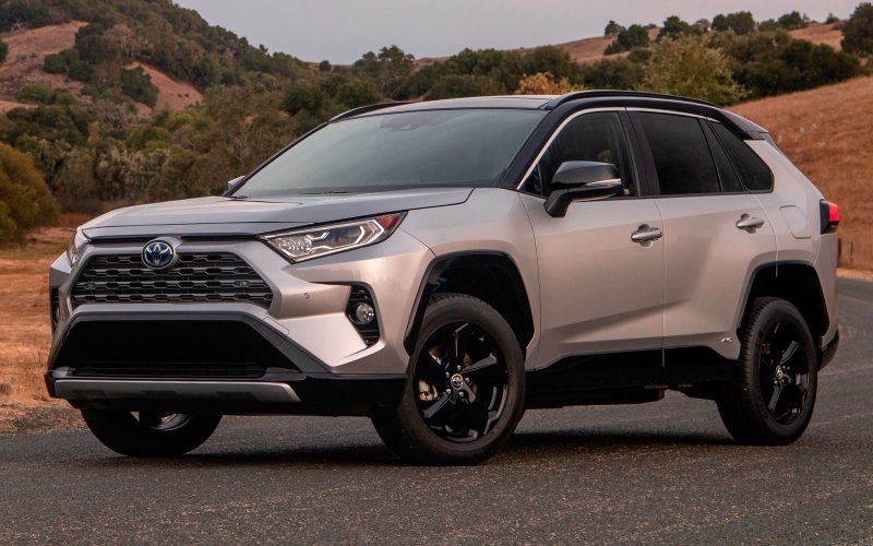 Достоинства автомобилей Toyota.