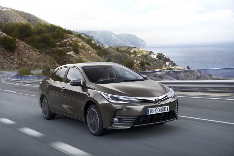 Достоинства автомобилей Toyota.
