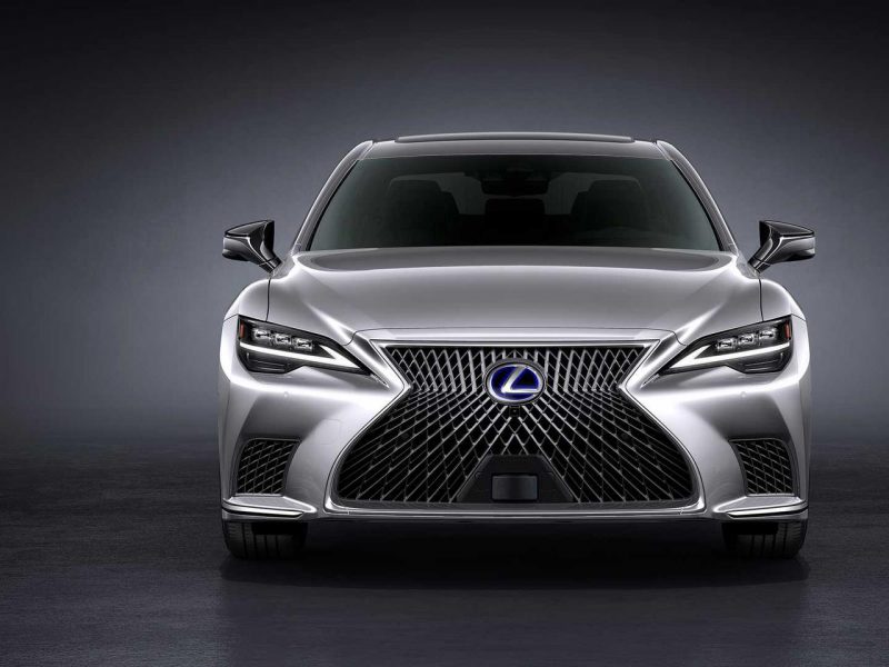 Обновленный Lexus LS 2021 года