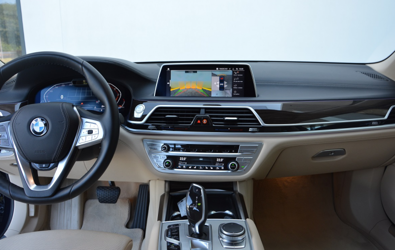 салон BMW с пробегом