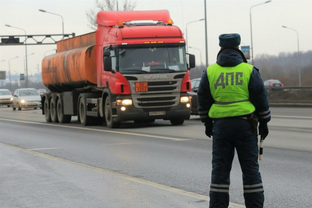Какой штраф за перегруз автомобиля назначат в 2024 году?